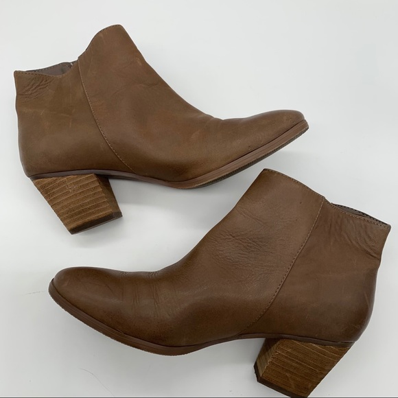 Crown Vintage leather side zip Sandy heeled boots